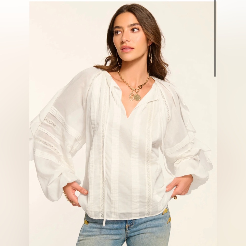 Women's White V-Neck Peasant Blouse, Lined. S, NWT.